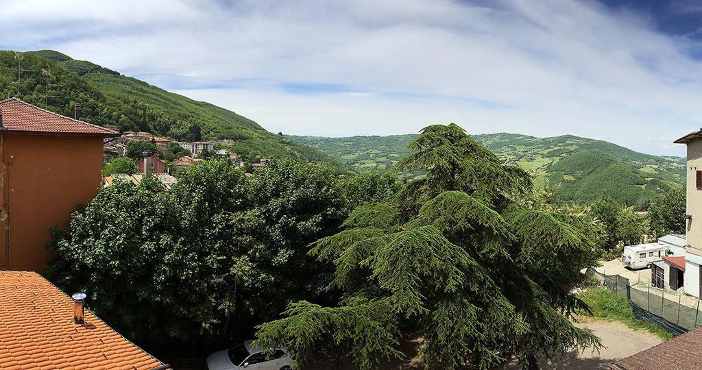 Albergo Ristorante La Torretta กาสติโญเน เด เปโปลี ภายนอก รูปภาพ
