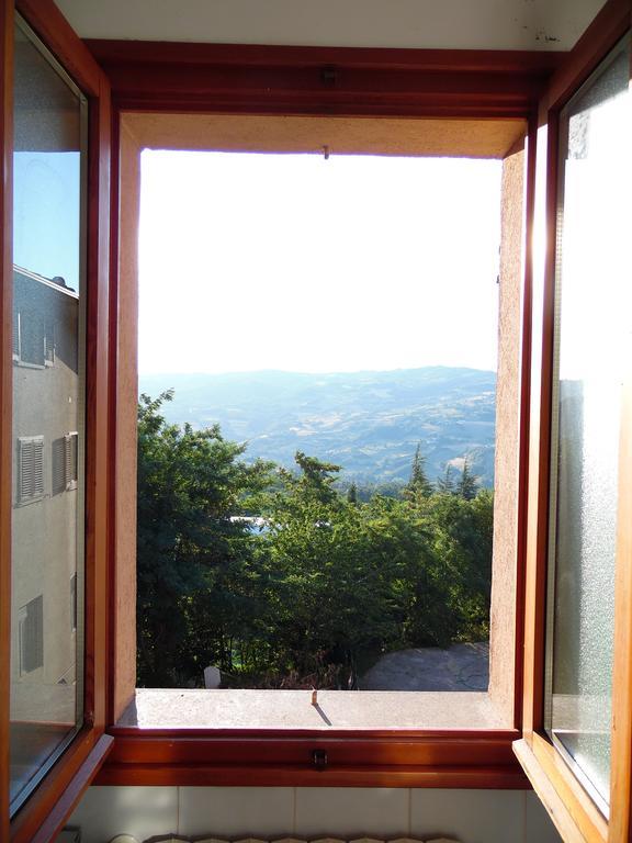 Albergo Ristorante La Torretta กาสติโญเน เด เปโปลี ภายนอก รูปภาพ